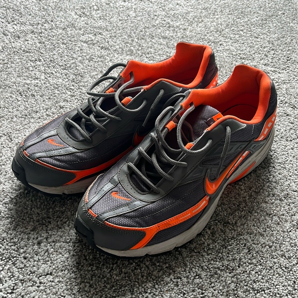 Men’s Nike Initiator running shoes size 13 orange grey white